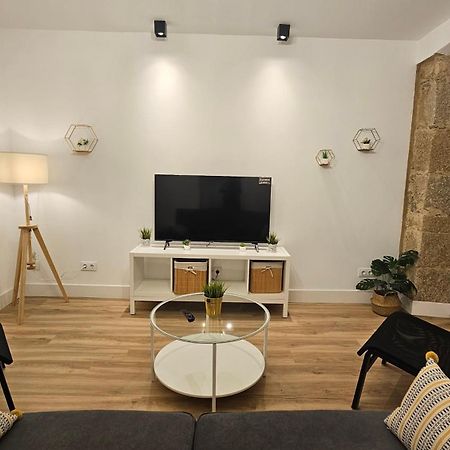 Apartamentos En El Centro - Plaza De Amboage - Wifi フェロル エクステリア 写真