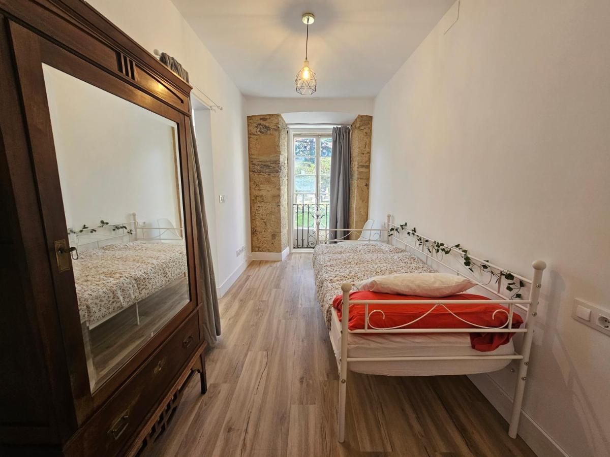 Apartamentos En El Centro - Plaza De Amboage - Wifi フェロル エクステリア 写真