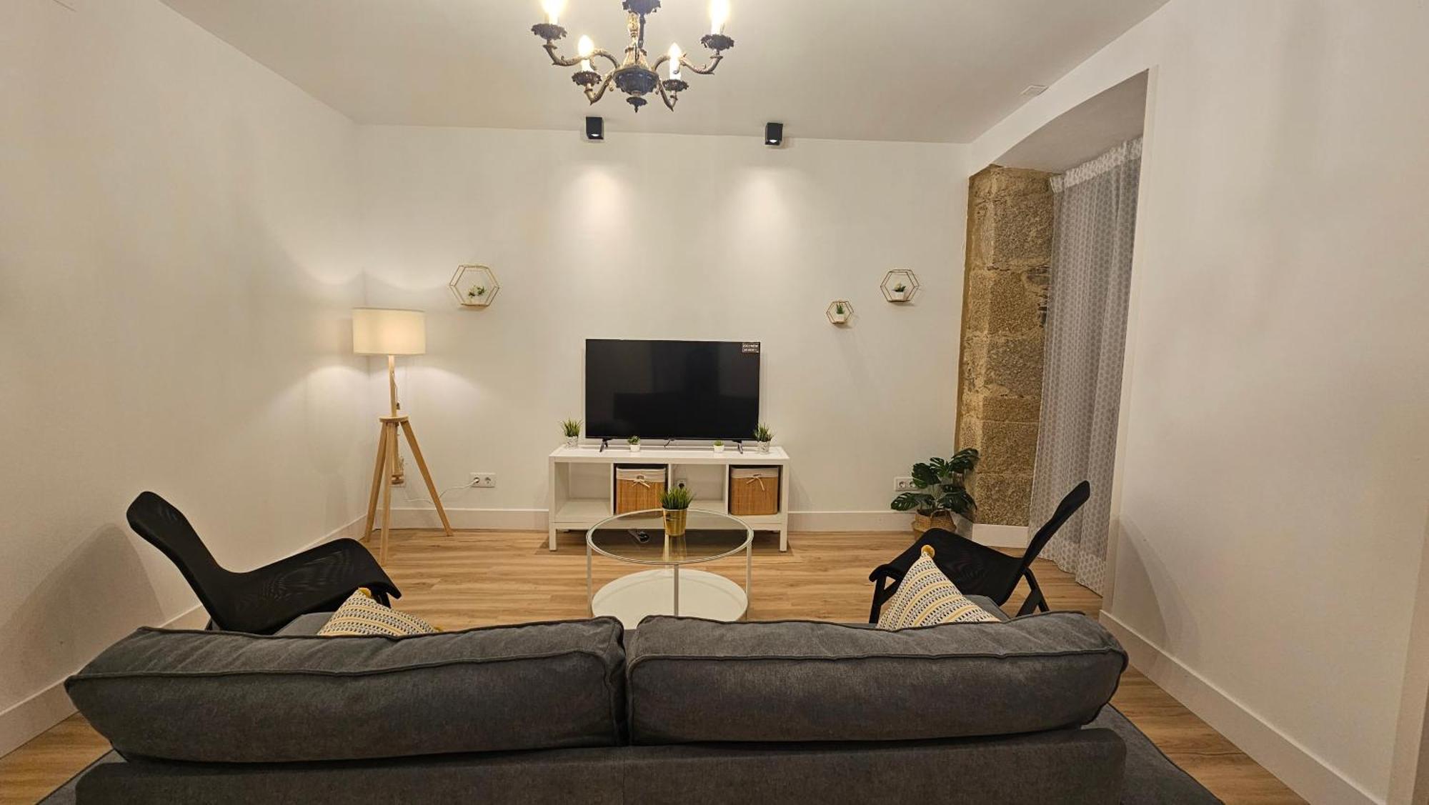 Apartamentos En El Centro - Plaza De Amboage - Wifi フェロル エクステリア 写真