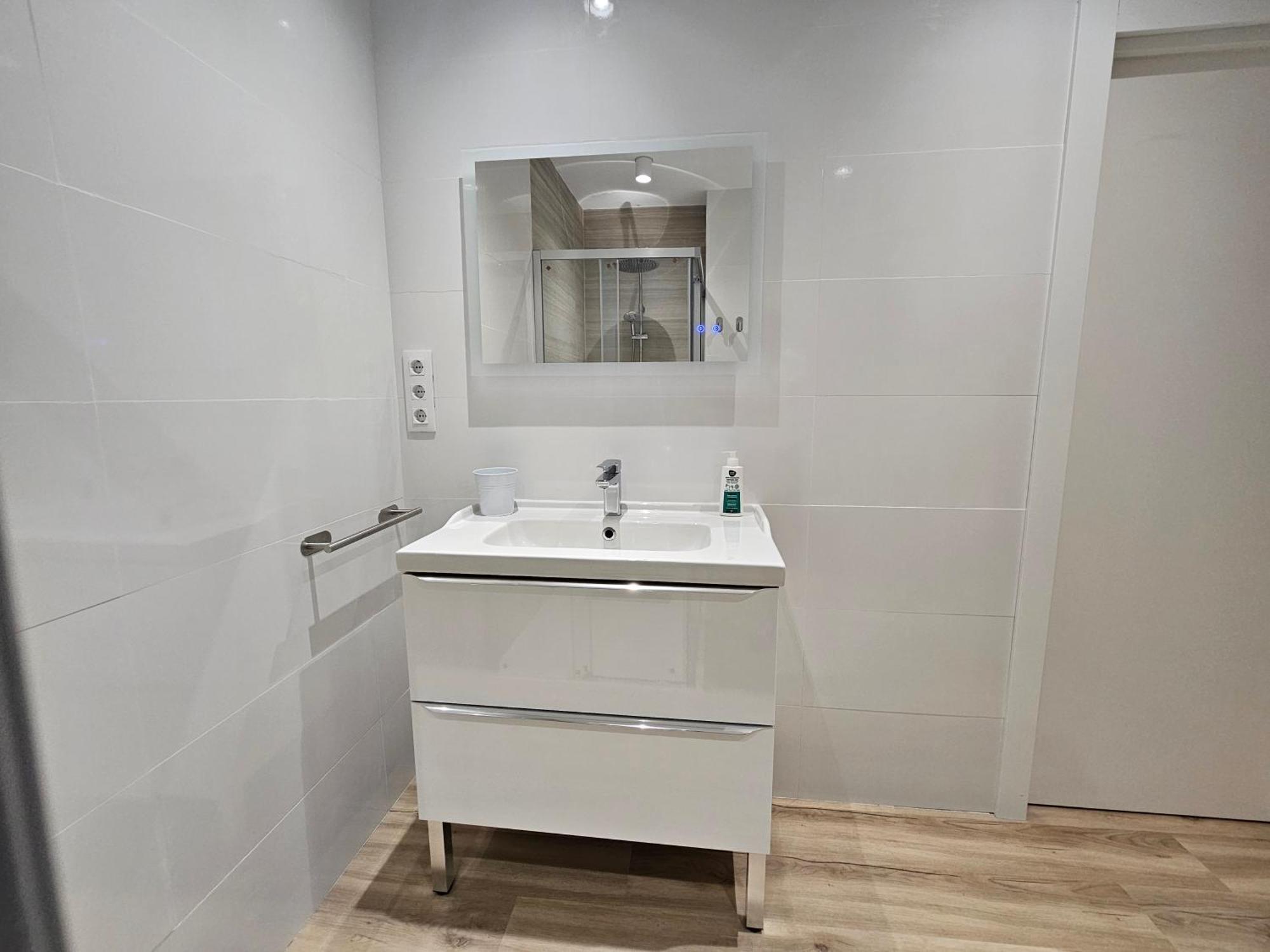 Apartamentos En El Centro - Plaza De Amboage - Wifi フェロル エクステリア 写真