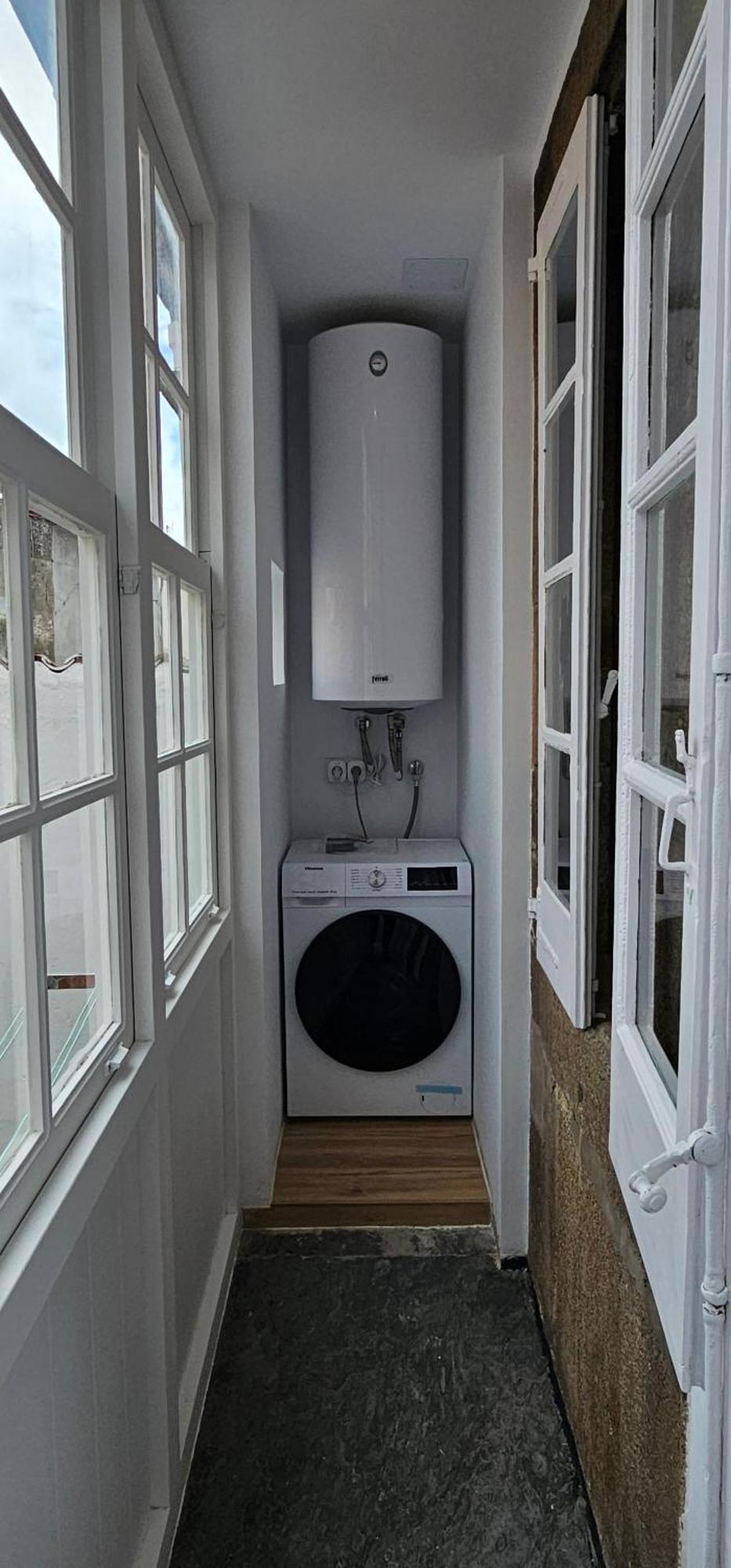 Apartamentos En El Centro - Plaza De Amboage - Wifi フェロル エクステリア 写真
